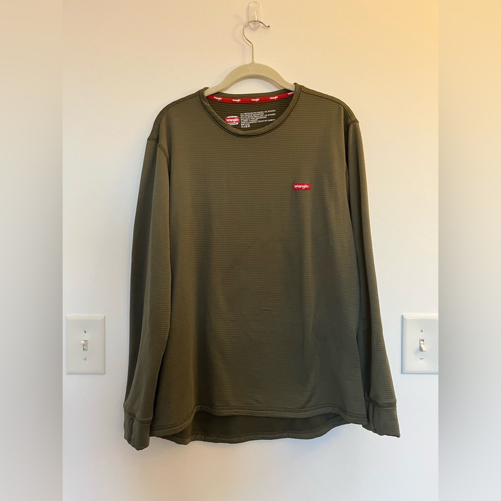 Wrangler men’s workwear crewneck sweatshirt/sweater in green/military green XL